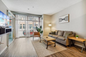 CozySuites Mill District with pool, gym #02